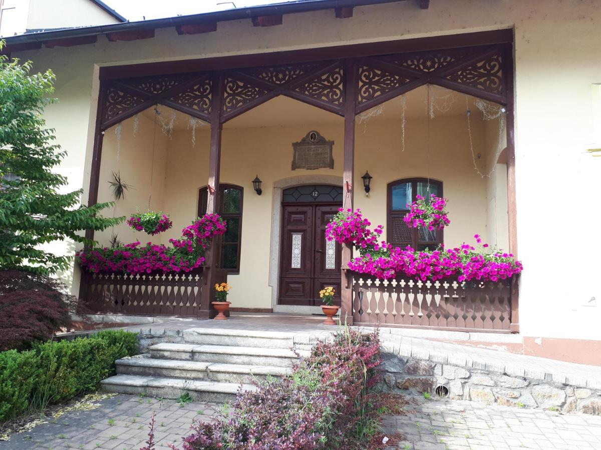 Apartmany Setkova Vila Jindrichuv Hradec Bagian luar foto